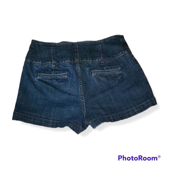 EXPRESS High-waisted shorts - Picture 2 of 3